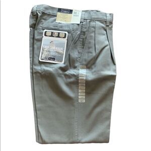 haggar Freedom KhakiClassic American Fit Pleated Pants